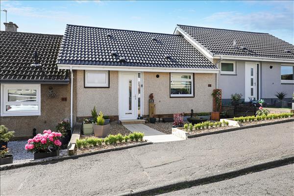 Munro Place, Calderwood