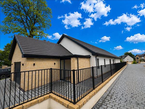 Lomond Gate, Hayhill Road