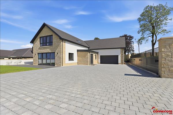 Lomond Gate, Thorntonhall